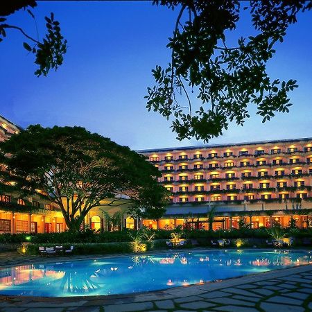 The Oberoi Bengaluru Ξενοδοχείο Εξωτερικό φωτογραφία